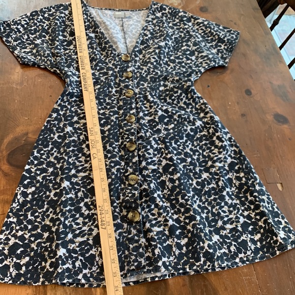 ASOS DESIGN button dress - Picture 6 of 8